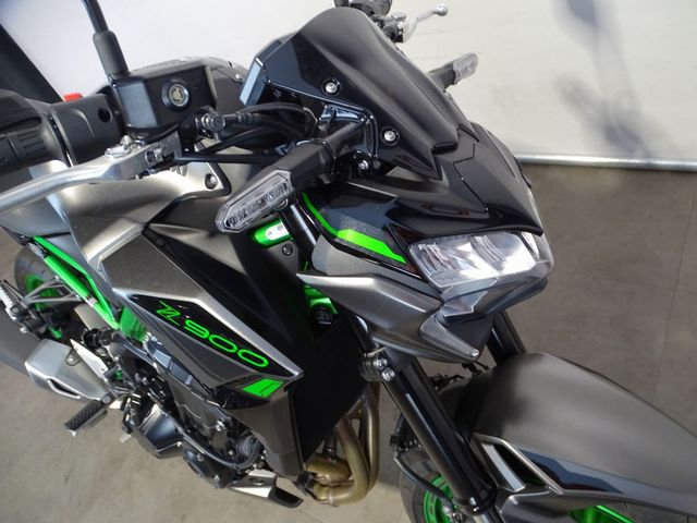 kawasaki - z900