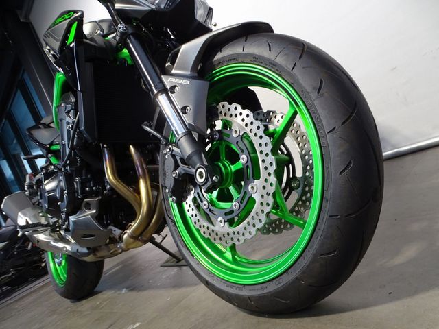 kawasaki - z900