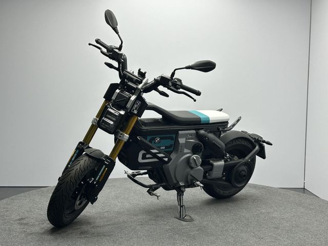 bmw - ce-02
