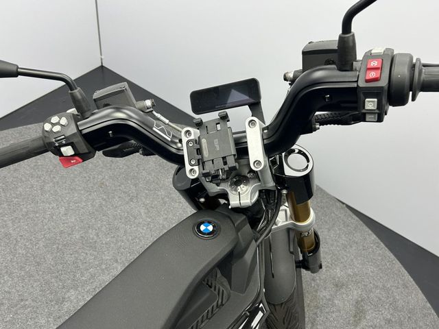 bmw - ce-02