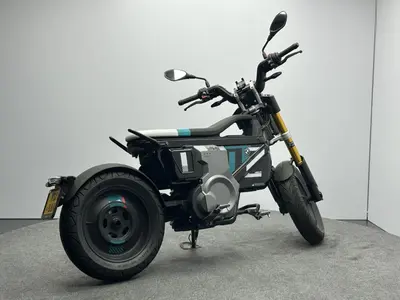 BMW CE 02 – foto 2