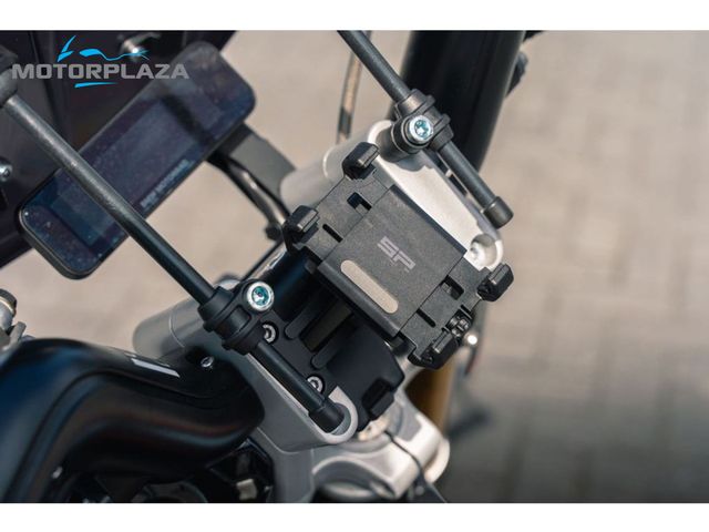 bmw - ce-02