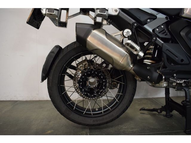 bmw - r-1300-gs-adventure