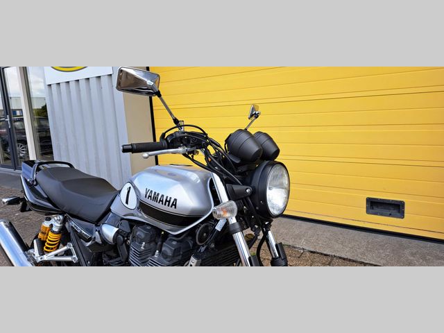 yamaha - xjr-1300