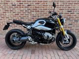 BMW R NINE T