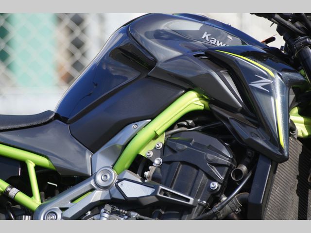 kawasaki - z900