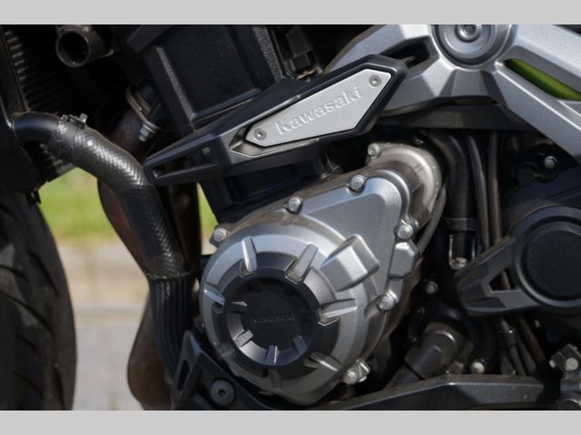 kawasaki - z900