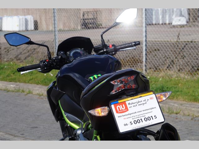 kawasaki - z900
