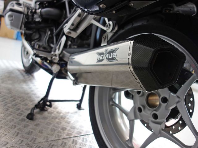 bmw - r-1200-r