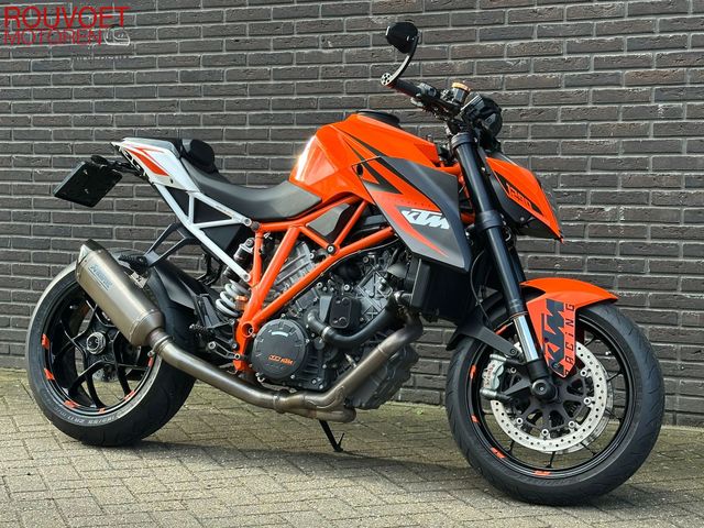 ktm - 1290-super-duke-r