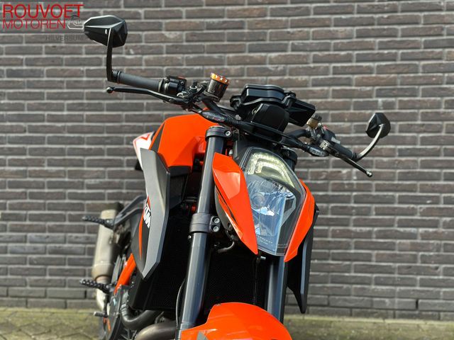 ktm - 1290-super-duke-r