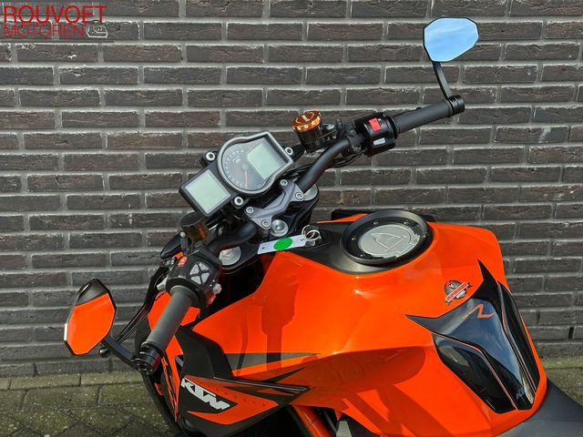 ktm - 1290-super-duke-r