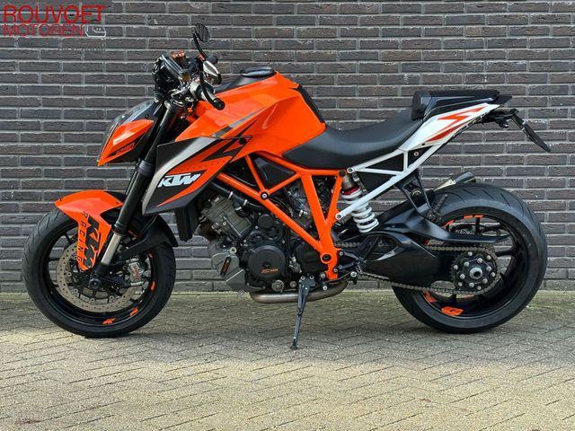 ktm - 1290-super-duke-r