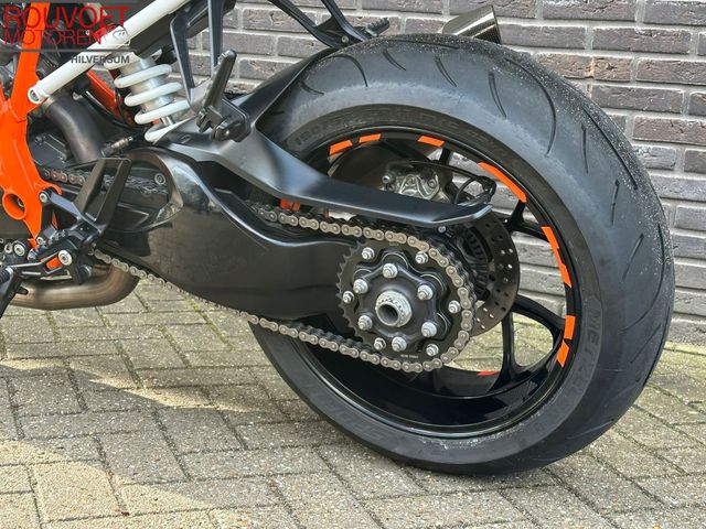 ktm - 1290-super-duke-r