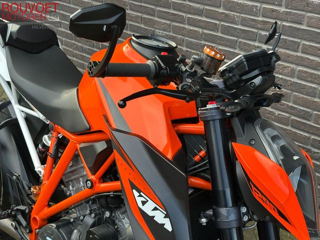 ktm - 1290-super-duke-r