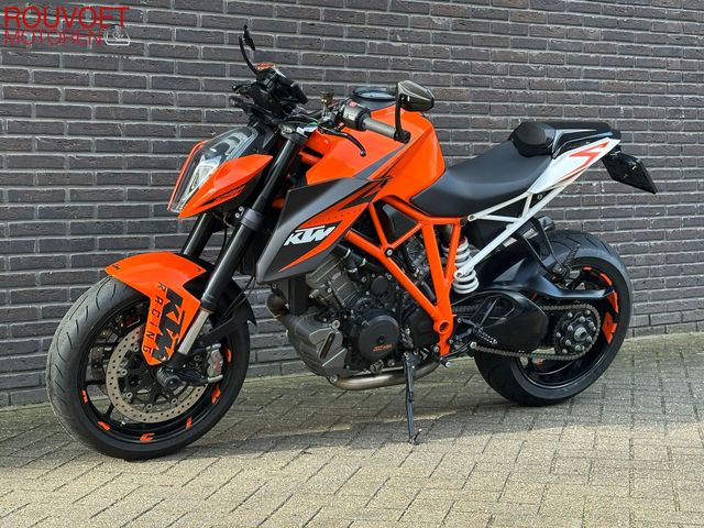 ktm - 1290-super-duke-r