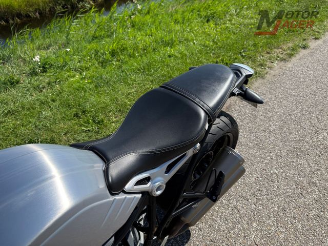 bmw - r-nine-t