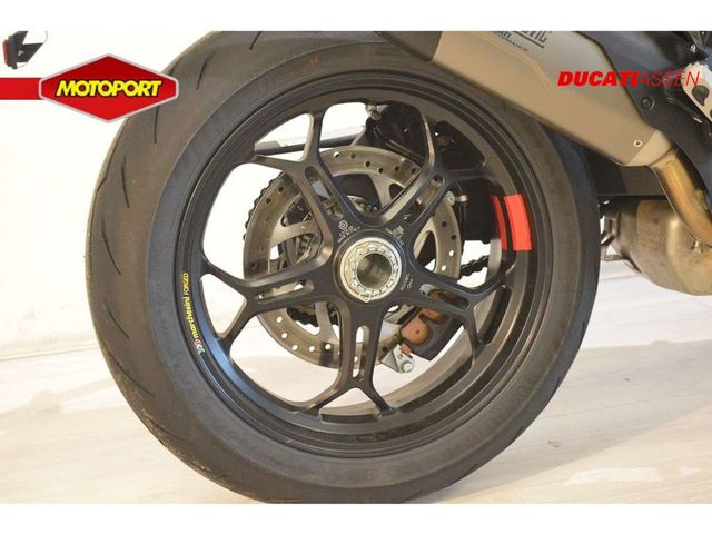 ducati - multistrada-v4-s-pikes-peak