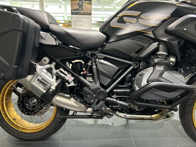 bmw - r-1250-gs