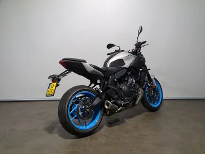 YAMAHA MT 07 ABS – foto 3