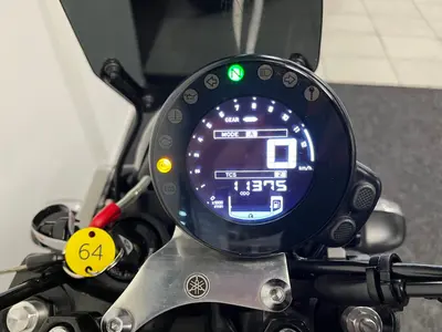 YAMAHA XSR 900 – foto 2