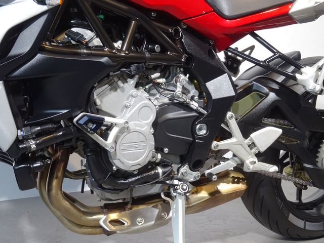 mv-agusta - brutale-800