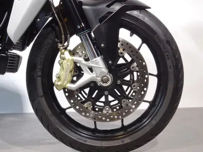 MV AGUSTA BRUTALE 800 – foto 4