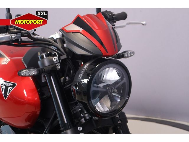 triumph - trident-800