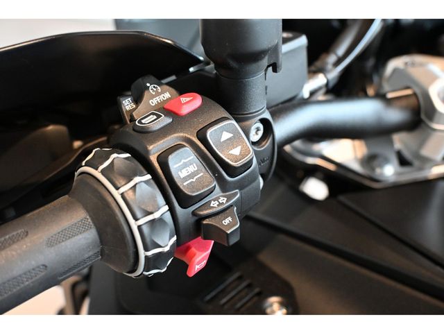bmw - r-1300-gs-adventure