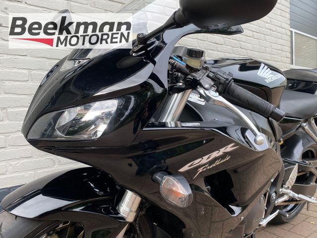 honda - cbr-1000-rr-fireblade