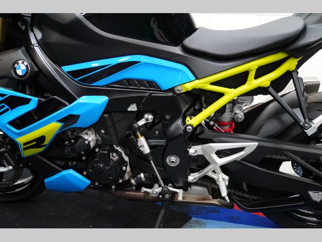 bmw - s-1000-r