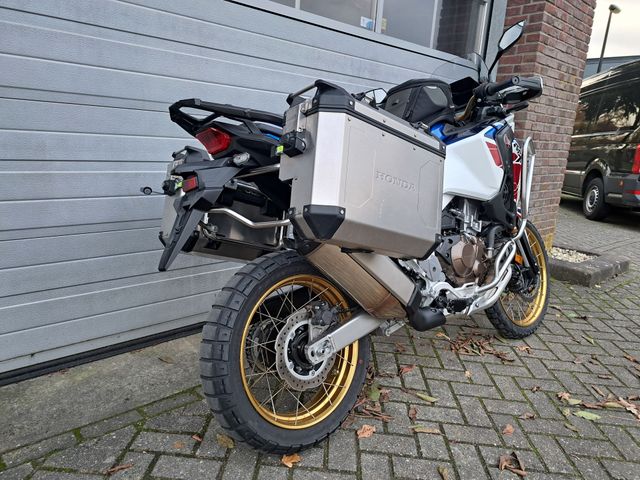 honda - crf-1100-l-africa-twin-adventure-sports