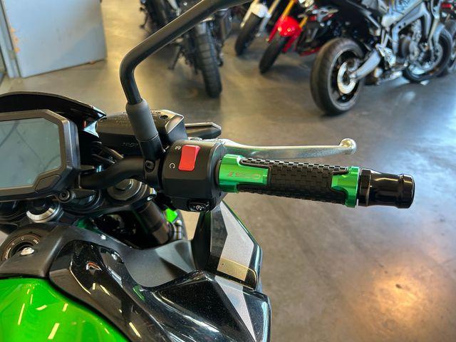 kawasaki - z900