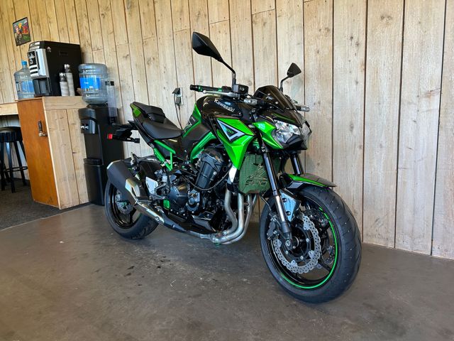kawasaki - z900