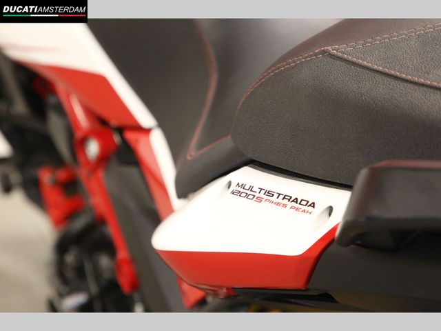ducati - multistrada-1200-s-pikes-peak
