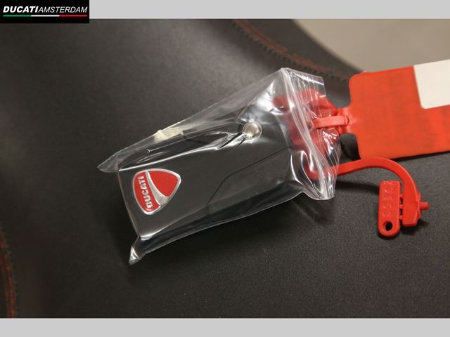 ducati - multistrada-1200-s-pikes-peak