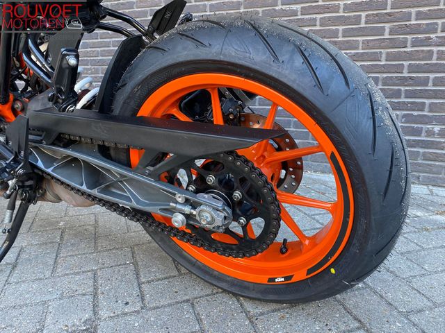 ktm - 390-duke-abs