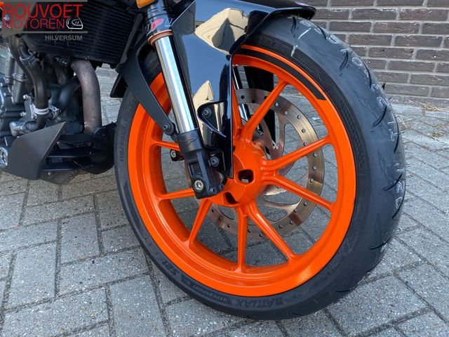 ktm - 390-duke-abs
