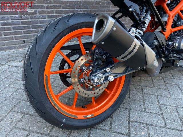 ktm - 390-duke-abs
