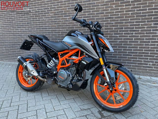 ktm - 390-duke-abs