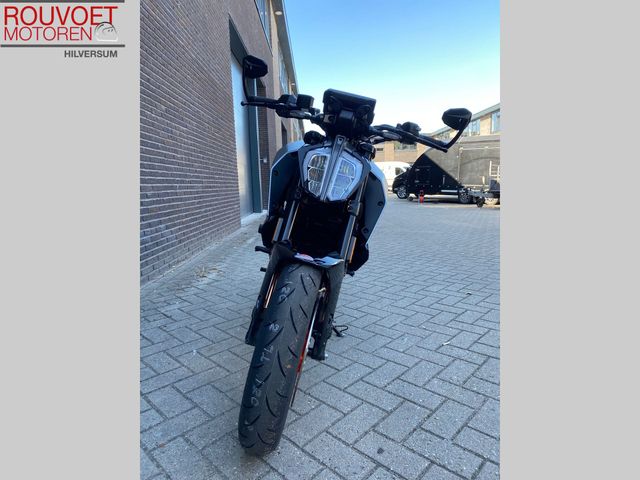 ktm - 390-duke-abs