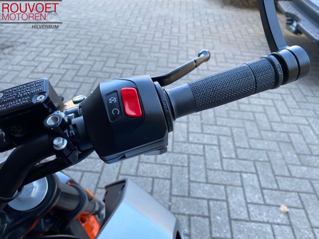 ktm - 390-duke-abs