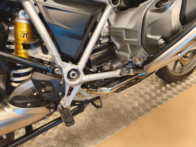 bmw - r-1250-gs