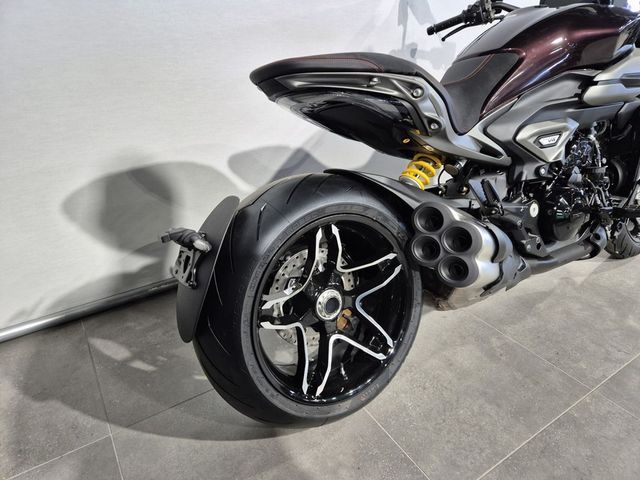 ducati - diavel-v4