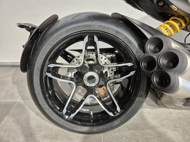ducati - diavel-v4