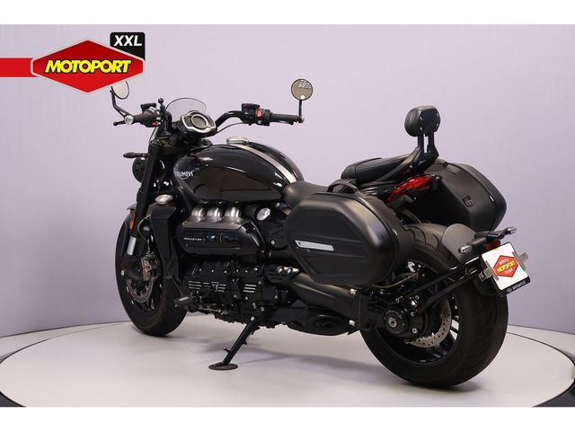 triumph - rocket-3-gt-triple-black