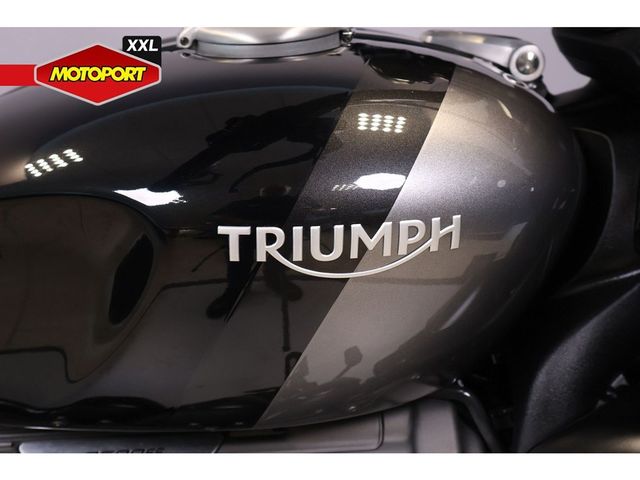 triumph - rocket-3-gt-triple-black