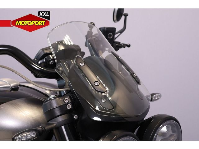 triumph - rocket-3-gt-triple-black