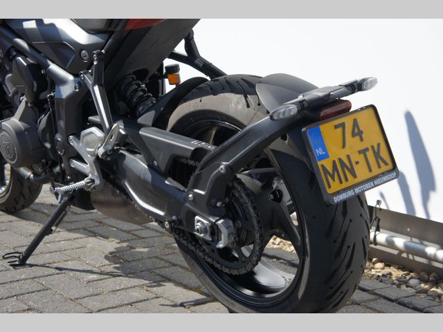 triumph - trident-660
