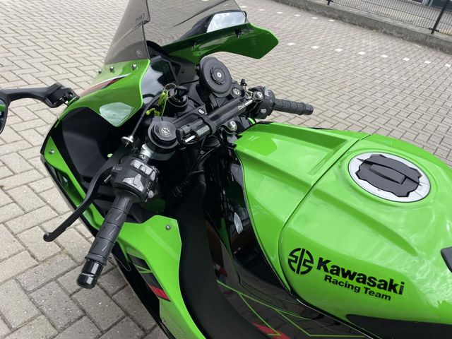 kawasaki - ninja-zx-10r-krt-replica